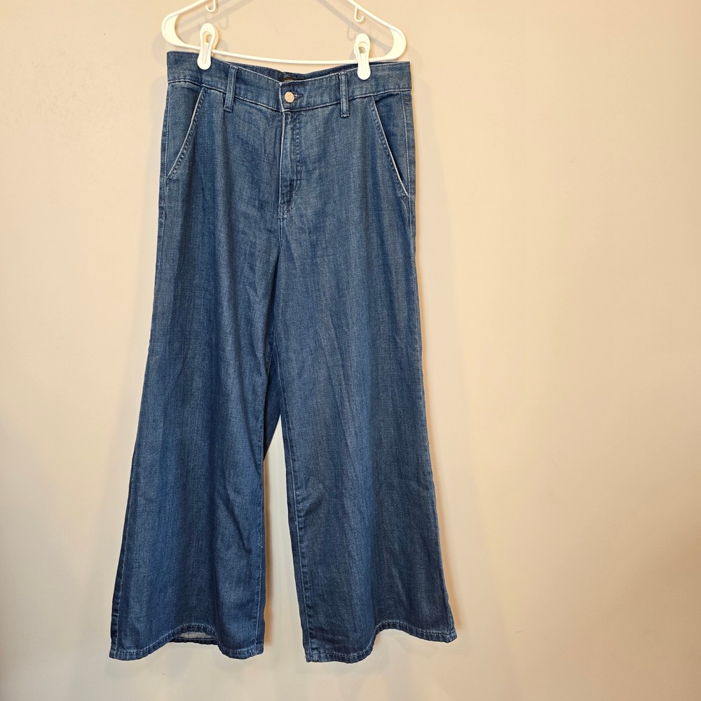 Banana Republic Wide Leg Flare Jeans in Denim Blue